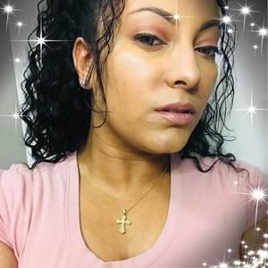 Meet your Posher, Raquel